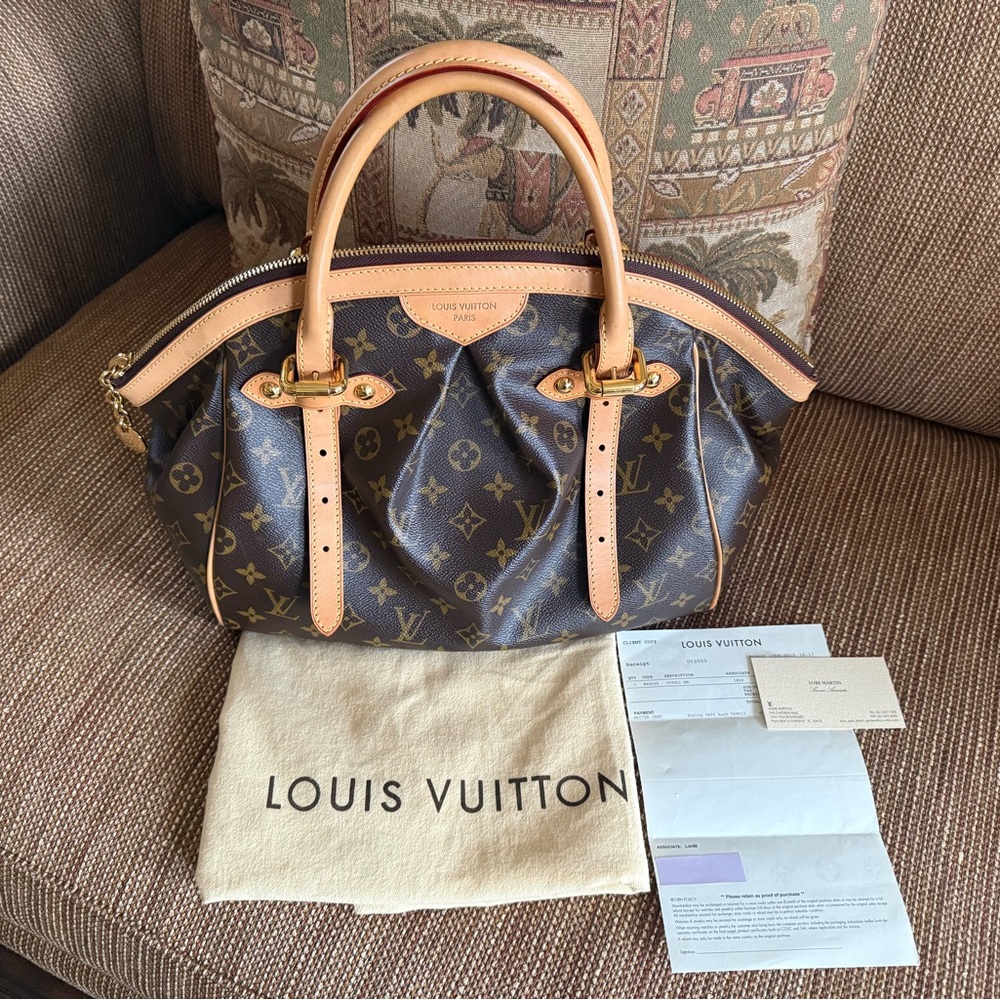 ✅Louis Vuitton - Tivoli GM
Monogram Canvas Large
Satchel Shoulder Bag!